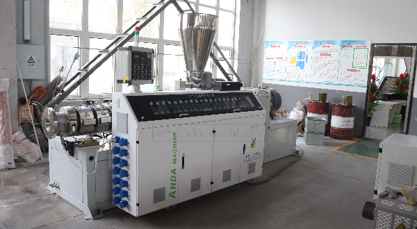 Экструдер машинасы