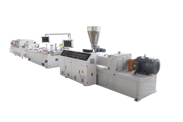 Төбенің панелі өндірісі: процестер, материалдар, машиналар және жоғары тиімділігі жоғары PVC панелінің өндірістік желілері