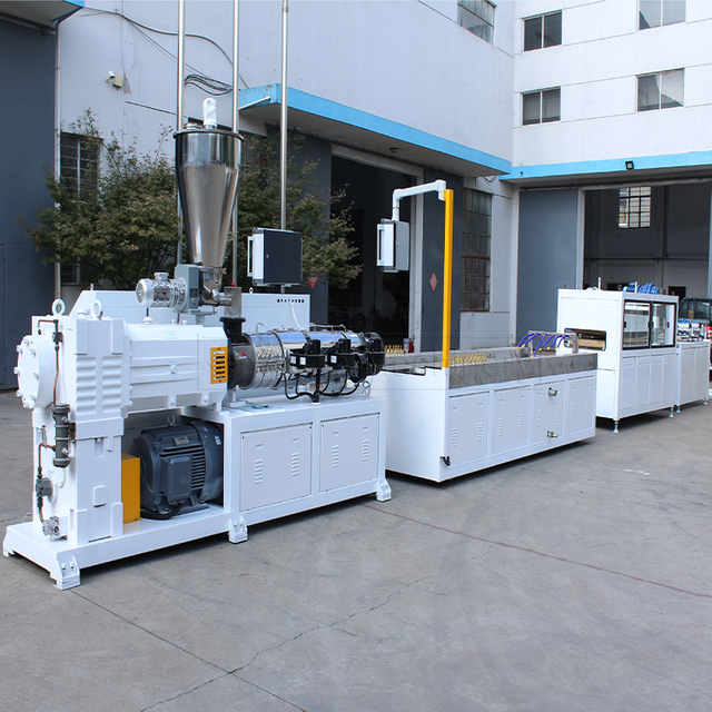 Пәкістан Үндістан нарығына арналған ПВХ WPC қабырға панелін өндіру желісі